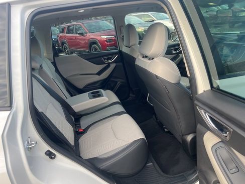 Used 2023 Subaru Forester Premium image 36