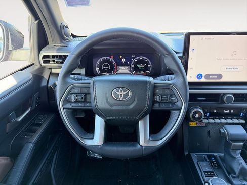 Used 2026 Toyota 4Runner Limited AWD/4WD image 13