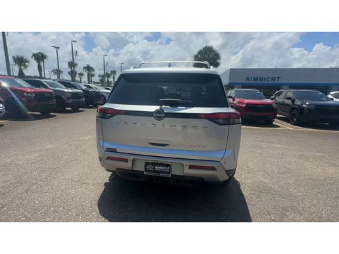 Used 2024 Nissan Pathfinder Platinum w/ Cargo Package FWD image 3