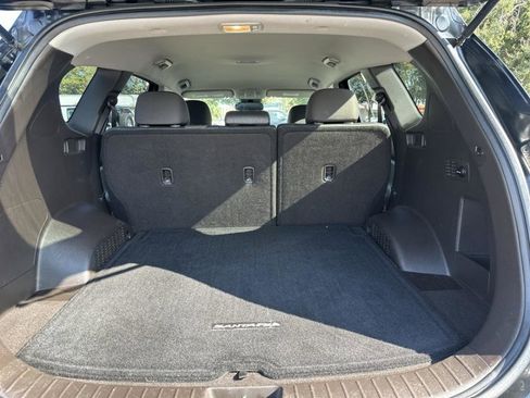 Used 2019 Hyundai Santa Fe SE image 19