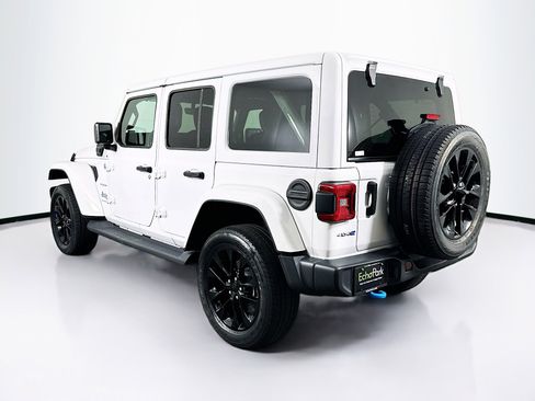 Used 2023 Jeep Wrangler Sahara w/ Cold Weather Group image 5