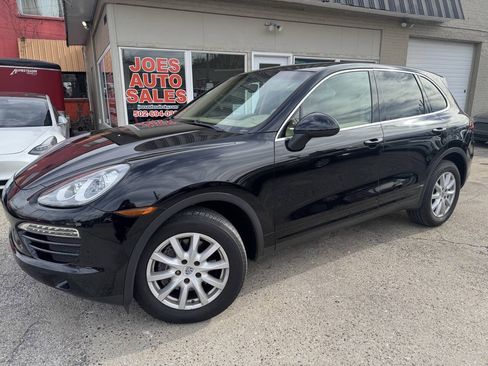 Used 2011 Porsche Cayenne AWD/4WD image 4