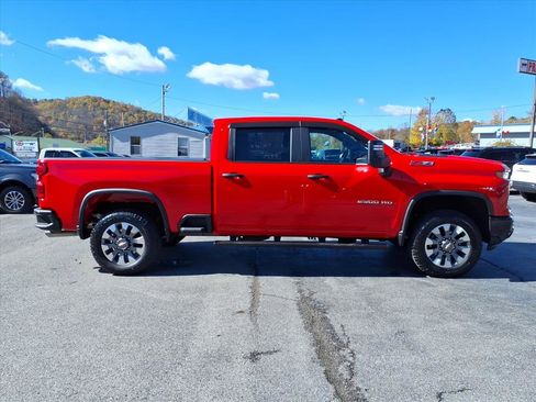 Used 2025 Chevrolet Silverado 2500 Custom w/ Custom Convenience Package image 5