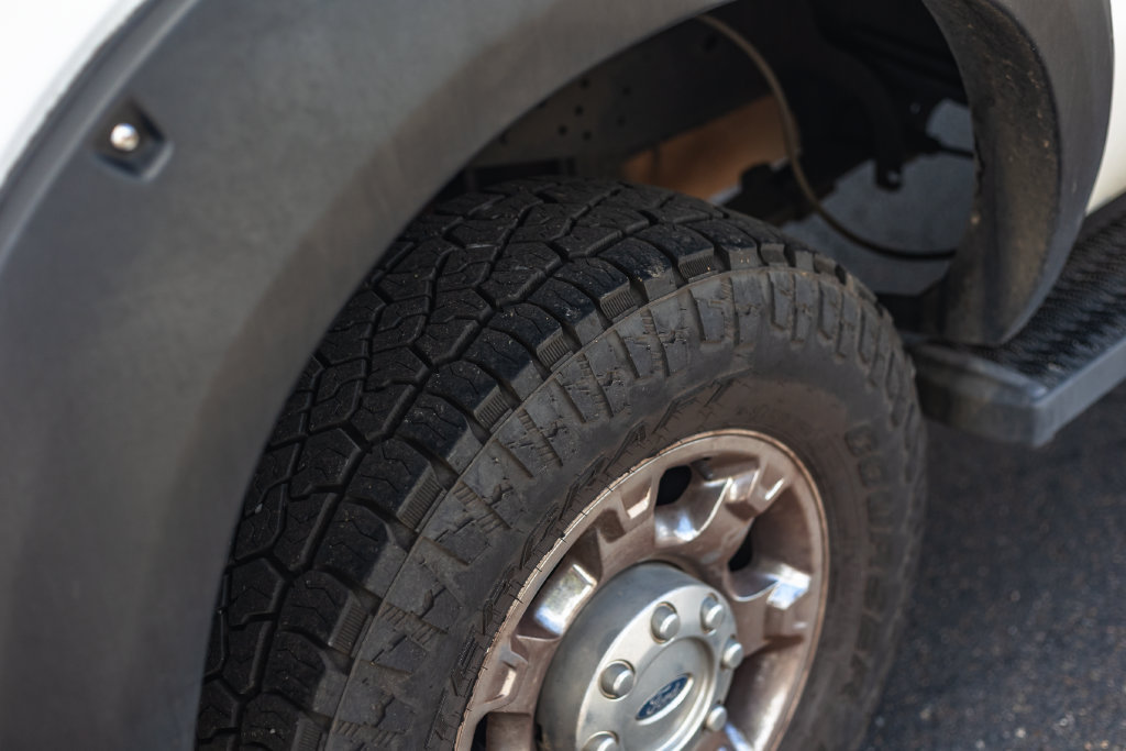 Used 2015 Ford F250 XL w/ Power Equipment Group AWD/4WD image 9