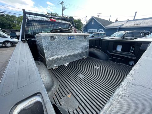Used 2018 Ford F350 XL w/ Power Equipment Group AWD/4WD image 16
