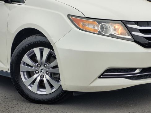 Used 2016 Honda Odyssey SE image 3