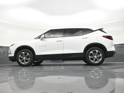 Used 2024 Chevrolet Blazer LT FWD image 25