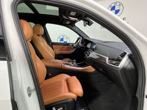 Used 2022 BMW X5 xDrive40i w/ M Sport Package AWD/4WD image 24