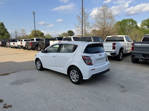 Used 2020 Chevrolet Sonic LT FWD image 3