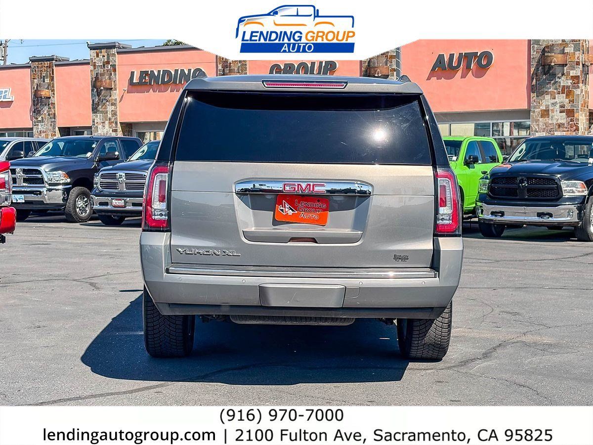 Used 2019 GMC Yukon XL Denali AWD/4WD image 3
