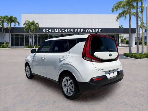 Used 2020 Kia Soul S FWD image 5