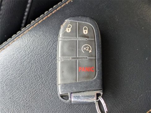 Used 2020 Jeep Compass Latitude image 31