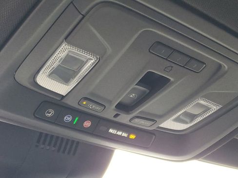 Used 2024 Chevrolet Silverado 1500 ZR2 image 20