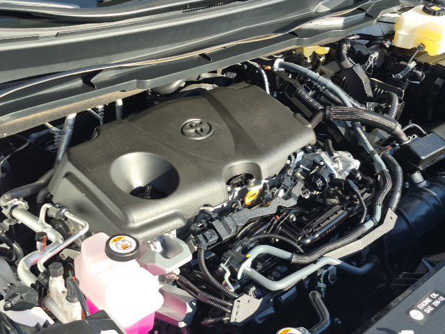 Used 2026 Toyota Sienna LE FWD image 25