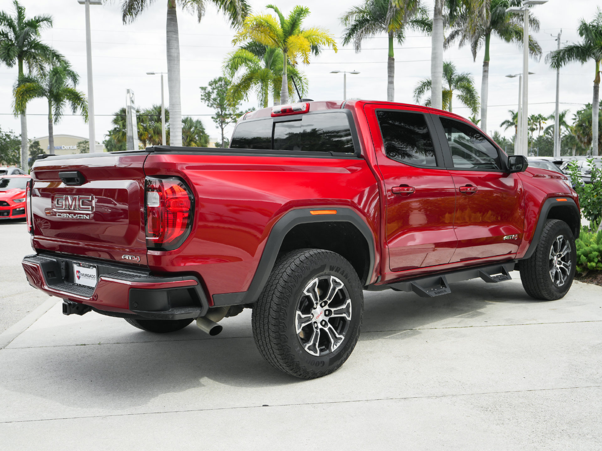 Used 2023 GMC Canyon AT4 w/ Technology Package AWD/4WD image 31