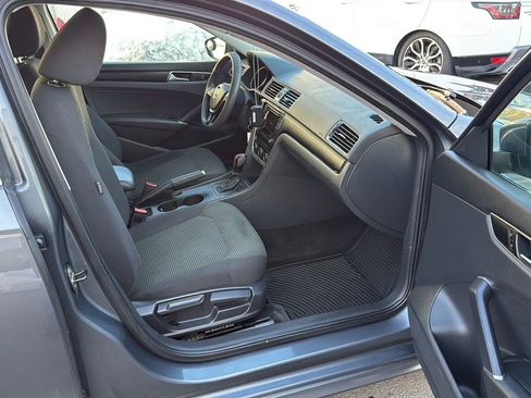 Used 2016 Volkswagen Passat 1.8T S image 25