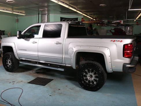 Used 2015 Chevrolet Silverado 1500 LT AWD/4WD image 30