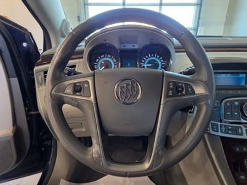 Used 2011 Buick LaCrosse CX image 17