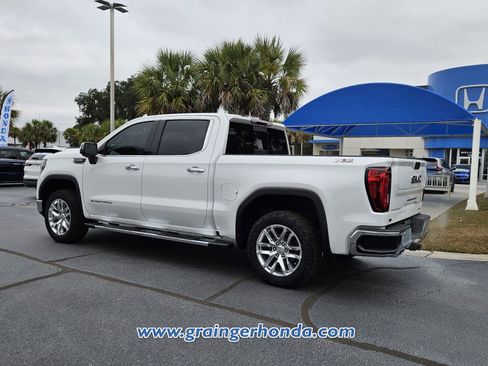 Used 2020 GMC Sierra 1500 SLT w/ SLT Premium Package image 3