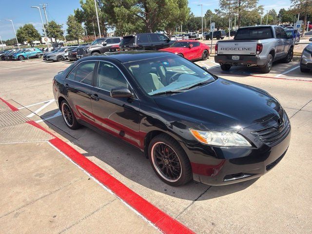 Used 2007 Toyota Camry XLE FWD image 3