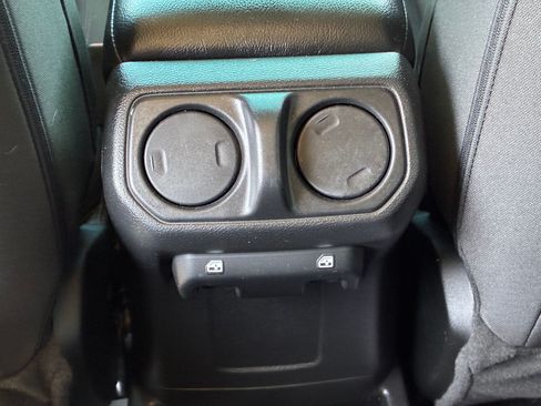 Used 2023 Jeep Wrangler Unlimited w/ Cold Weather Group AWD/4WD image 25