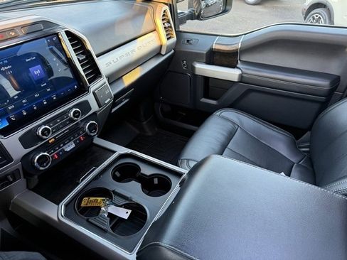 Used 2022 Ford F250 Lariat w/ Lariat Ultimate Package image 22