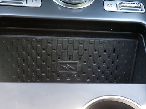Used 2025 Lincoln Nautilus Reserve AWD/4WD image 26