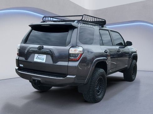Used 2020 Toyota 4Runner Venture w/ Moonroof Package image 5