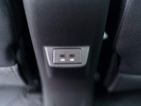 Used 2027 Chevrolet Bolt LT w/ Comfort Package FWD image 10