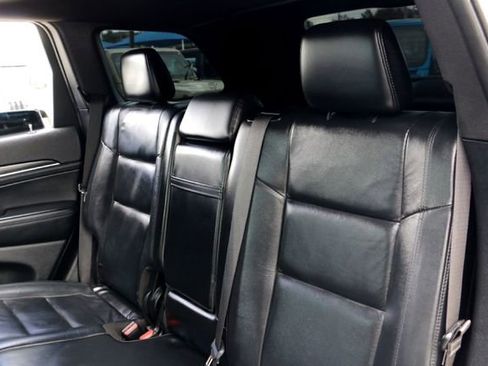 Used 2020 Jeep Grand Cherokee Limited image 24