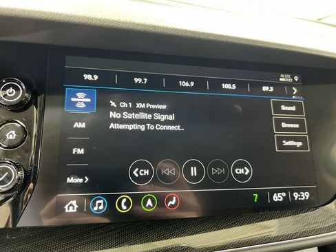 Used 2022 Buick Envision Essence w/ Technology Package I FWD image 13