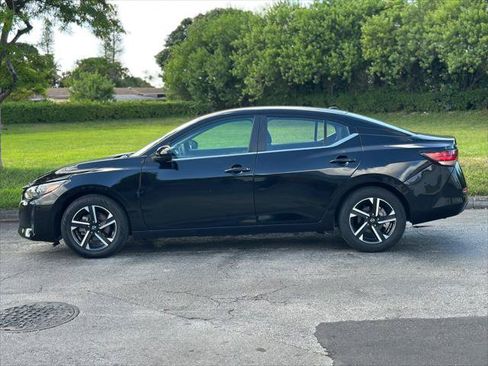 Used 2024 Nissan Sentra SV FWD image 4