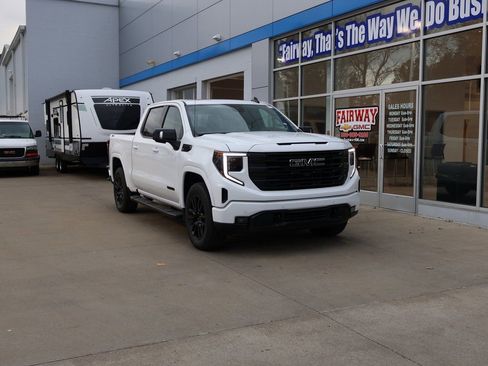New 2026 GMC Sierra 1500 Elevation w/ Elevation Premium Package AWD/4WD image 2