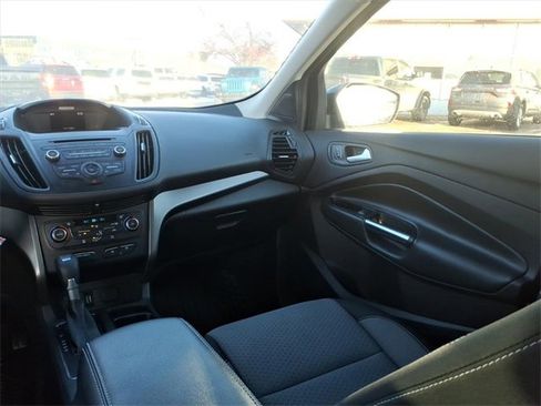 Used 2017 Ford Escape SE image 13