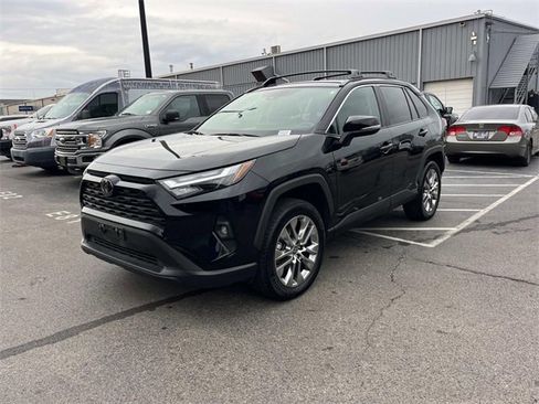 Used 2024 Toyota RAV4 XLE Premium image 7