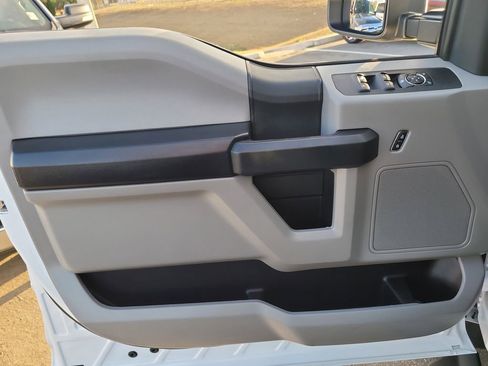 Used 2020 Ford F250 XL w/ STX Appearance Package image 14