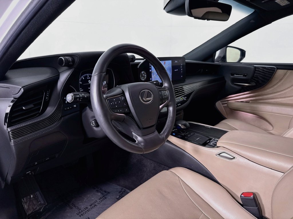 Used 2021 Lexus LS 500 w/ Accessory Package (Z2) RWD image 9