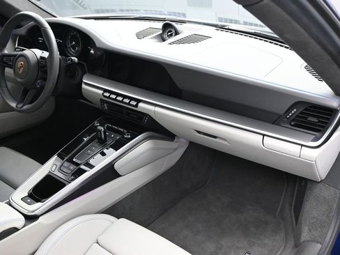 Certified 2024 Porsche 911 Turbo AWD/4WD image 10