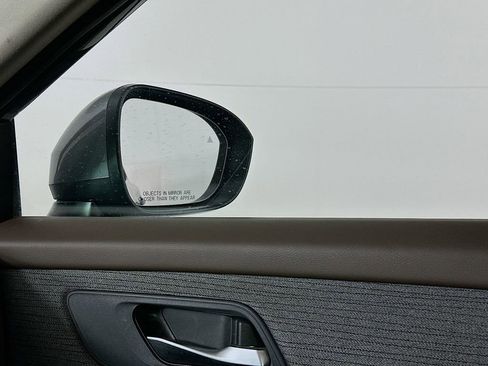 Used 2023 Nissan Rogue SV image 24