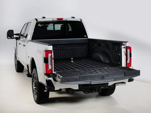 Used 2024 Ford F250 Limited w/ FX4 Off-Road Package AWD/4WD image 32