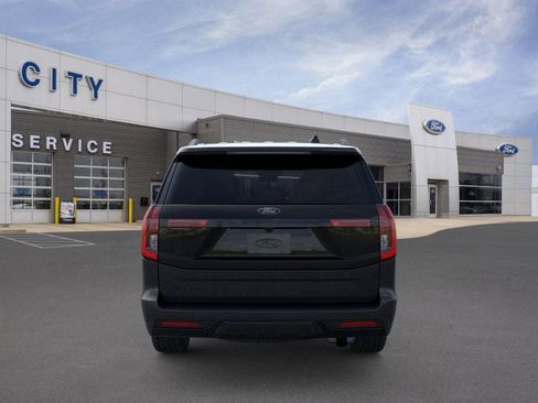 New 2026 Ford Expedition Platinum w/ Stealth Appearance Package image 7