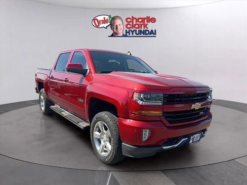 Used 2018 Chevrolet Silverado 1500 LT w/ Texas Edition image 3
