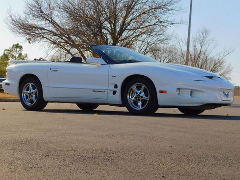 Used 2002 Pontiac Firebird image 32