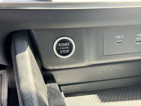 Used 2023 Nissan Rogue SV FWD image 26