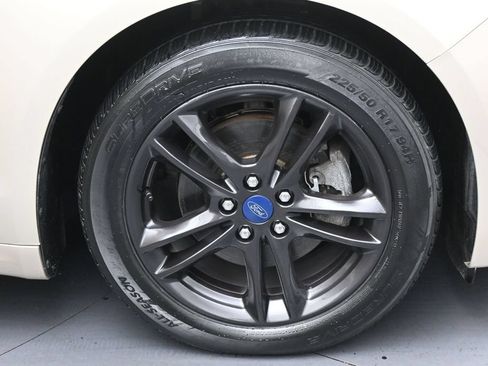 Used 2018 Ford Fusion S FWD image 34