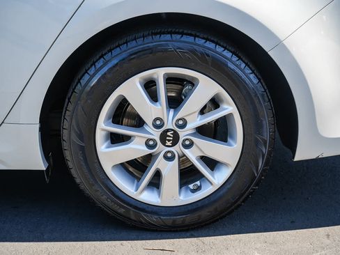 Used 2018 Kia Optima LX FWD image 11