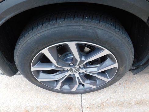 Used 2024 Acura MDX SH-AWD w/ Technology Package image 9