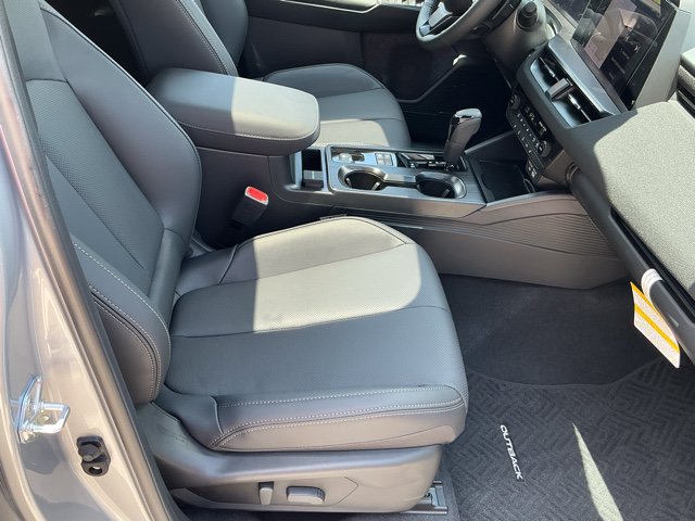 New 2026 Subaru Outback Limited AWD/4WD image 18