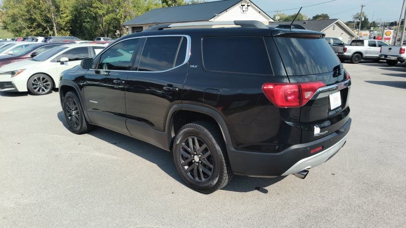 Used 2018 GMC Acadia SLT FWD image 3