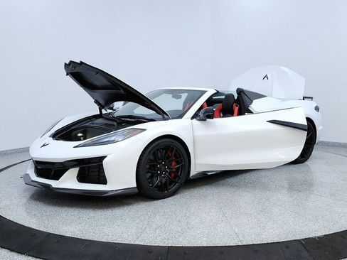 Used 2023 Chevrolet Corvette Z06 w/ Stealth Interior Trim Package image 9